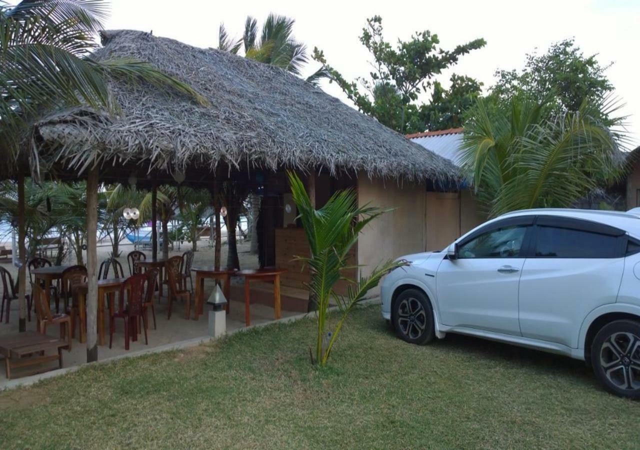 Ceylon Antheia Beach Resort Nilaveli Exterior photo