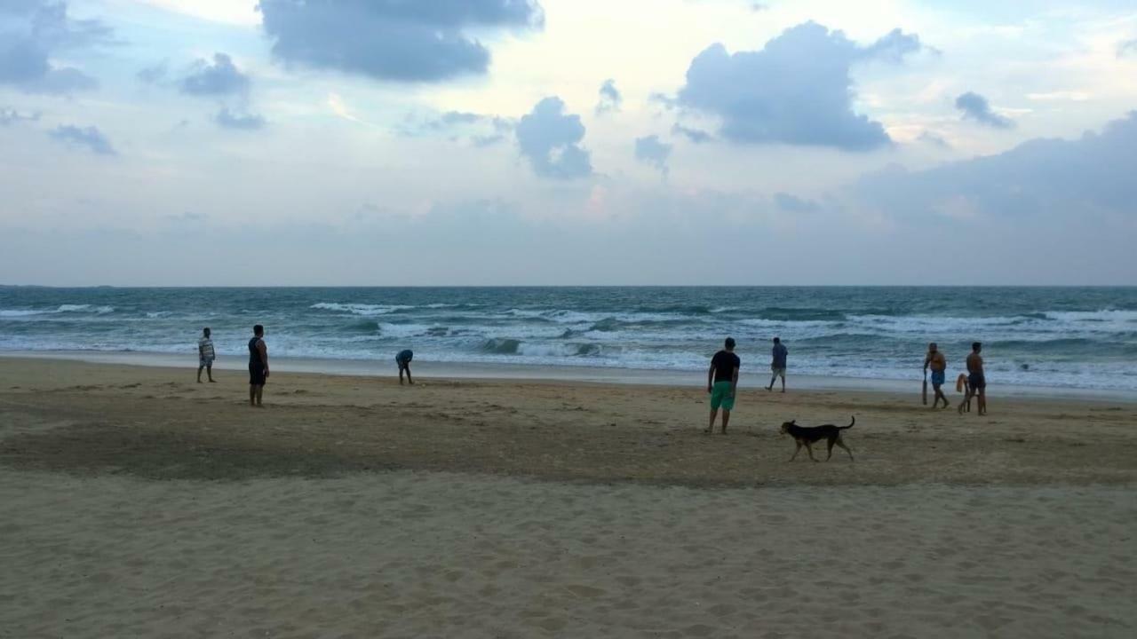 Ceylon Antheia Beach Resort Nilaveli Exterior photo
