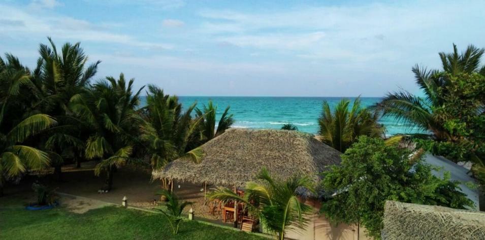 Ceylon Antheia Beach Resort Nilaveli Exterior photo